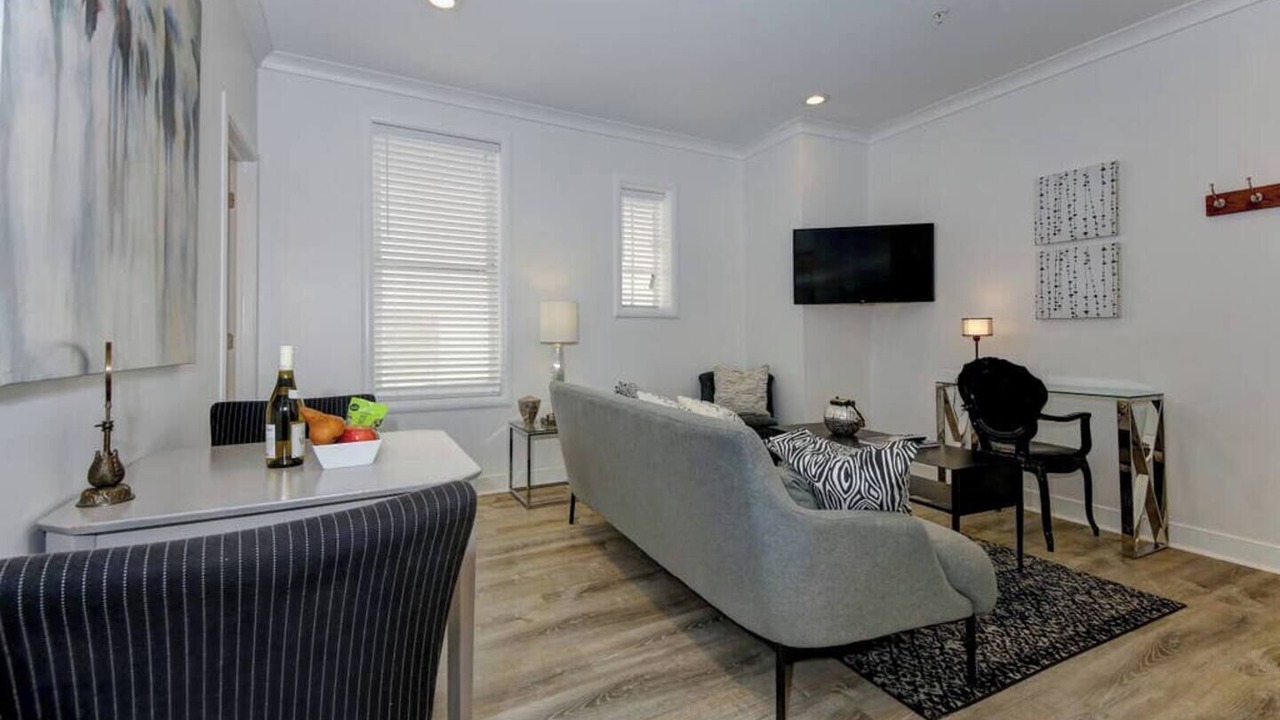 Photo of Livingroom in Dupont Circle