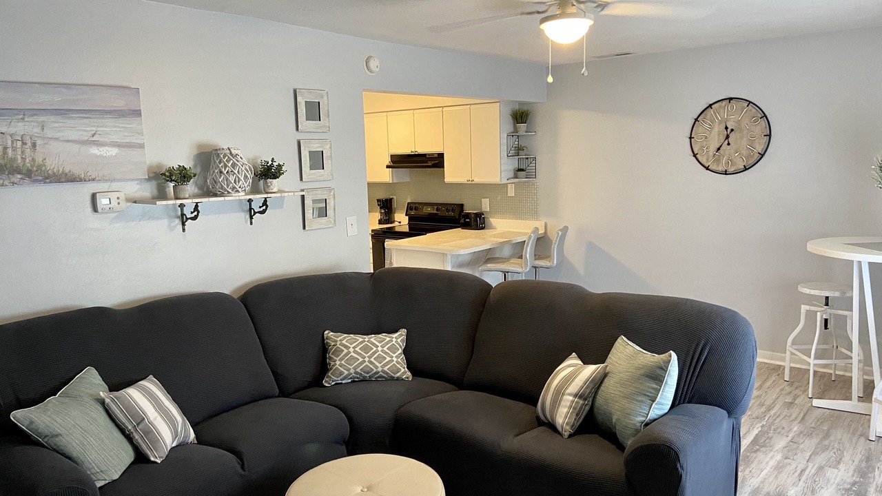 Photo of Livingroom in Northeast Virginia Beach