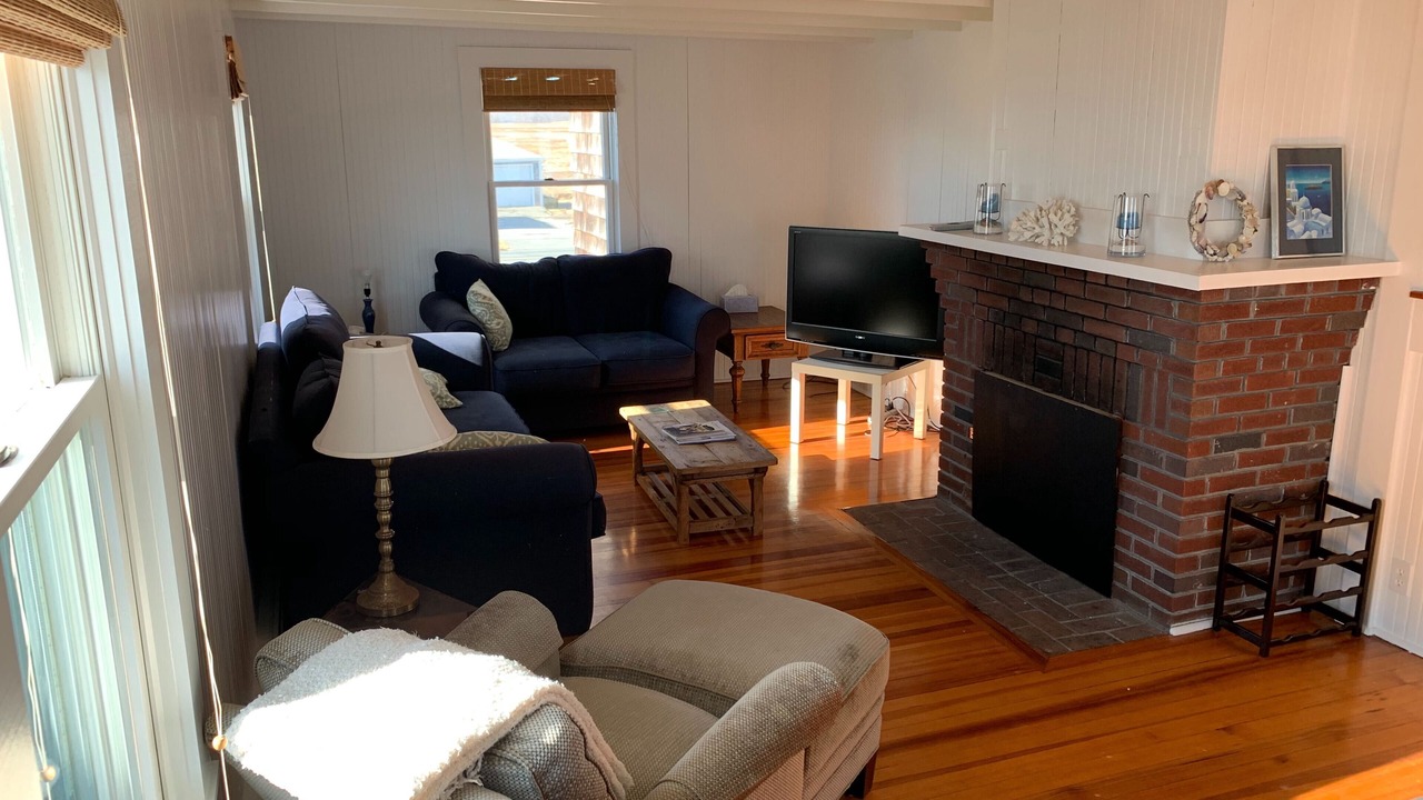 Photo of Livingroom in Duxbury