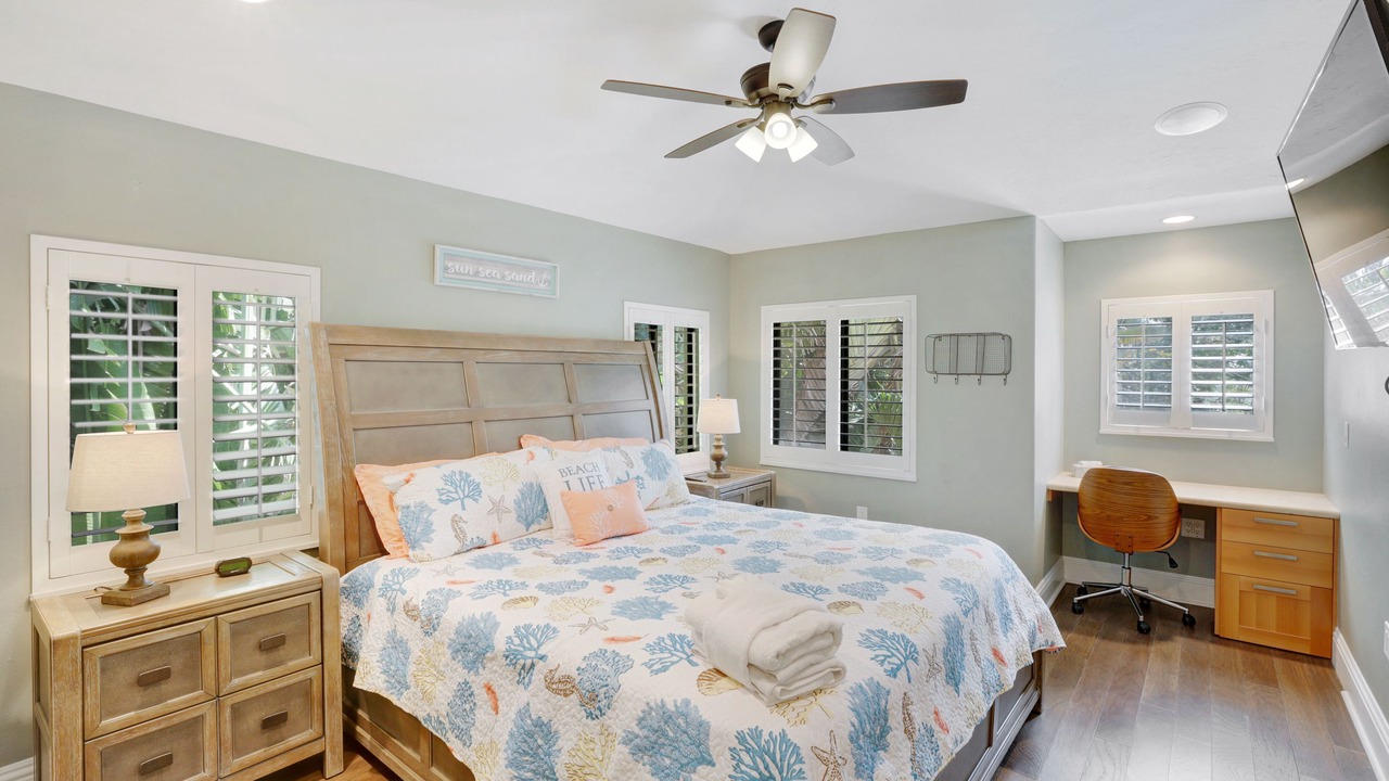 Photo of Bedroom in Bay Isle