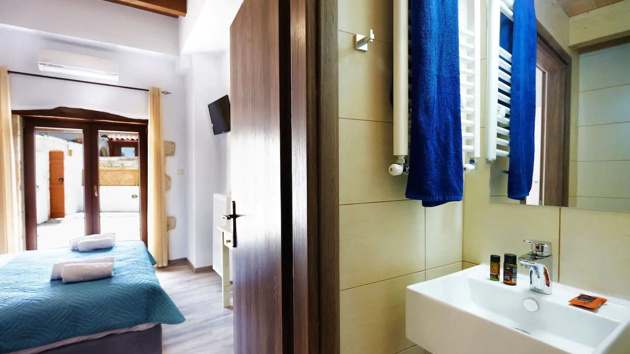 Photo of Bathroom in Filaki