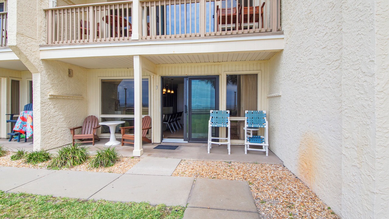 Photo of Patio Balcony in Fort Bay