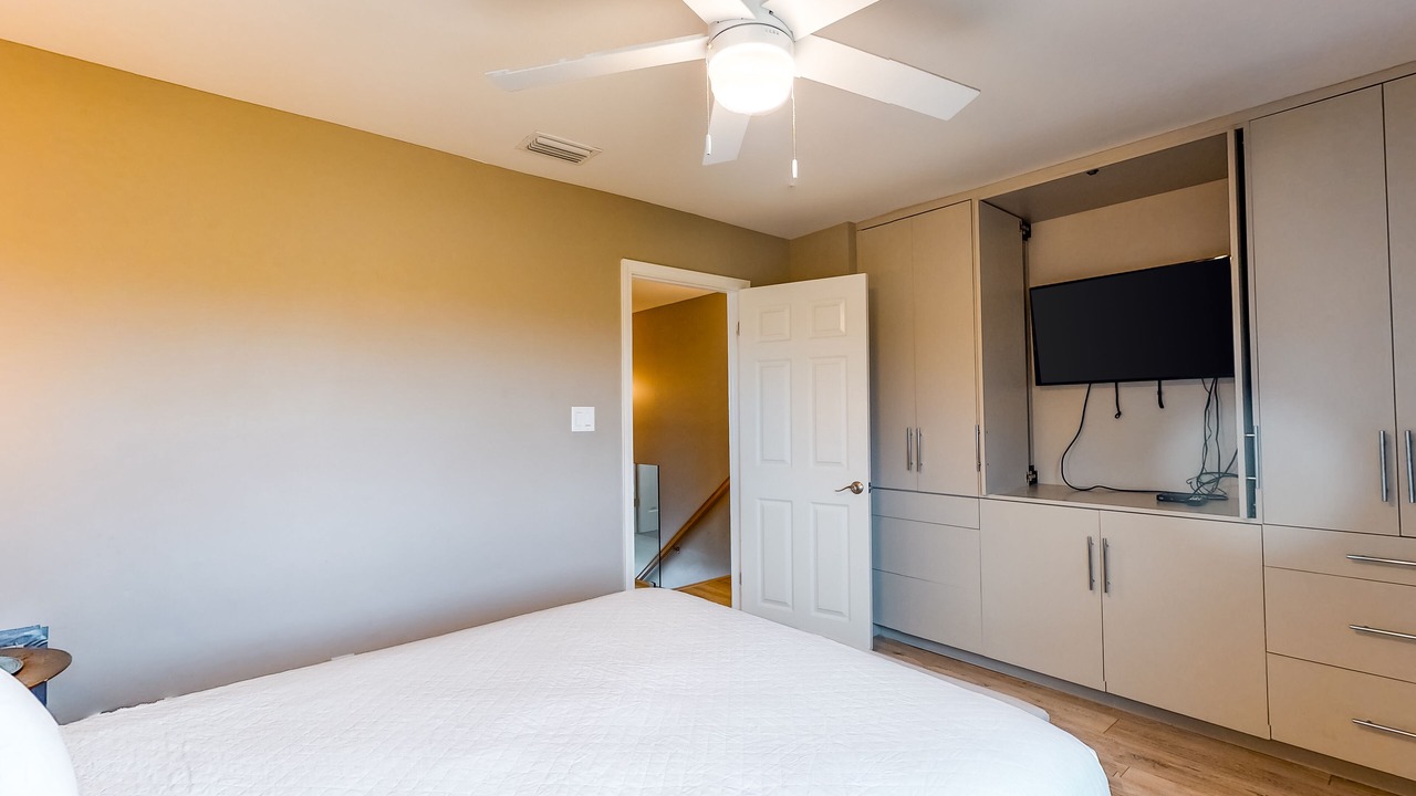 Photo of Bedroom in Sunnyside