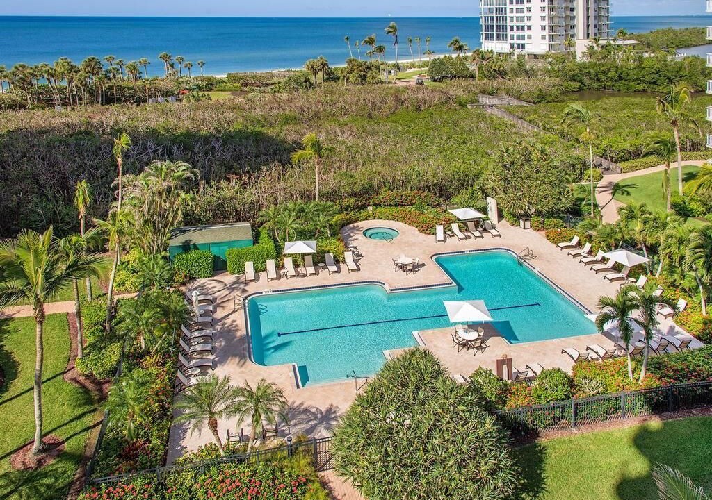 Photo of Outdoor in Park Shore