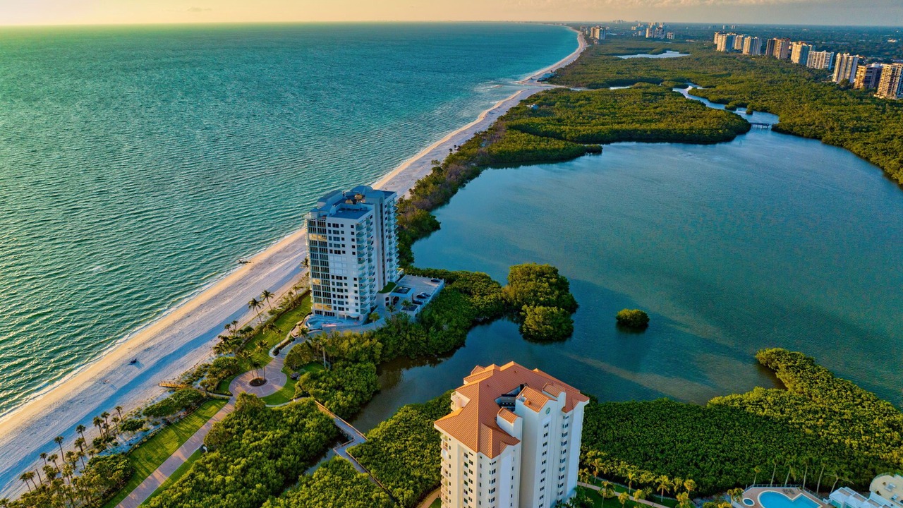 Photo of Outdoor in Park Shore