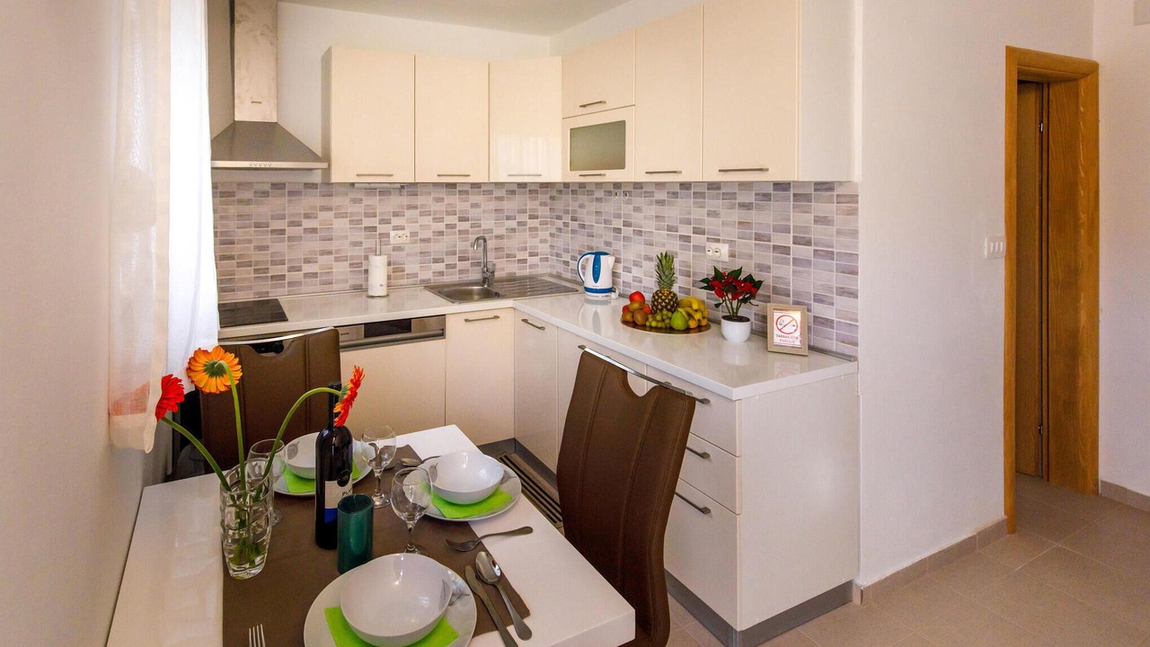Photo of Bedroom in Cove Parja