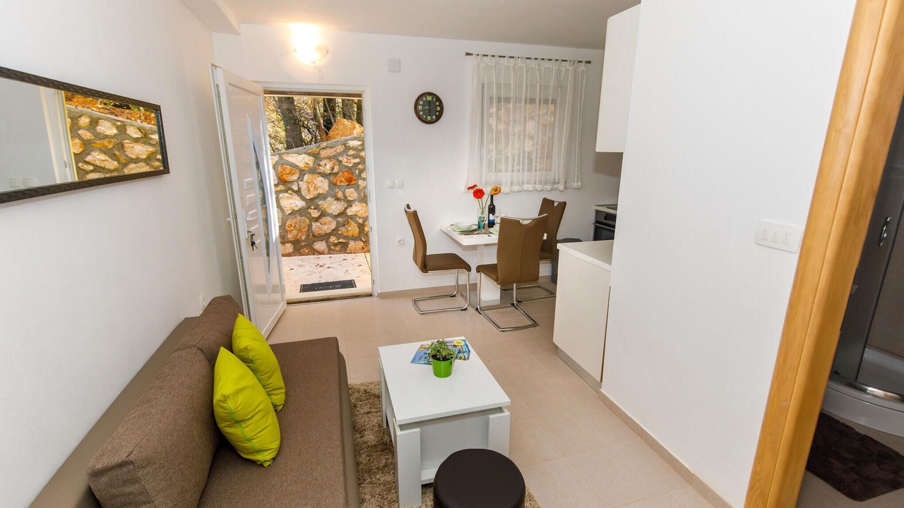 Photo of Bedroom in Cove Parja