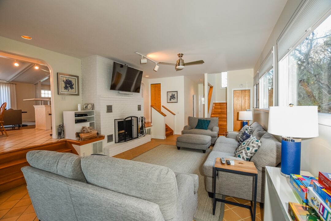 Photo of Livingroom in Mattituck