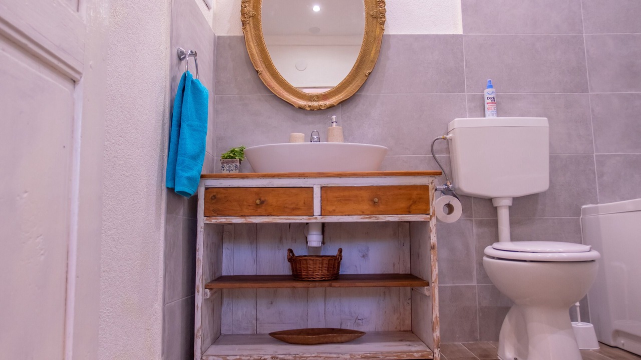 Photo of Bathroom in Slime