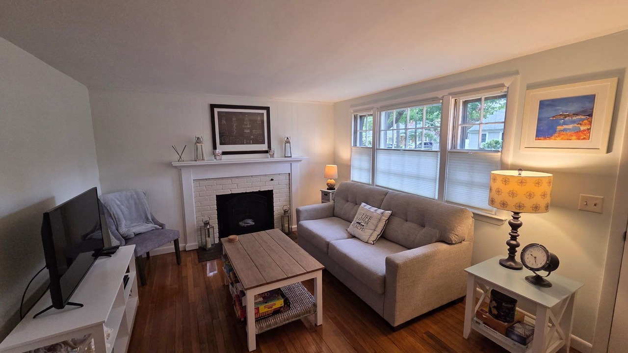 Photo of Livingroom in West Hyannisport