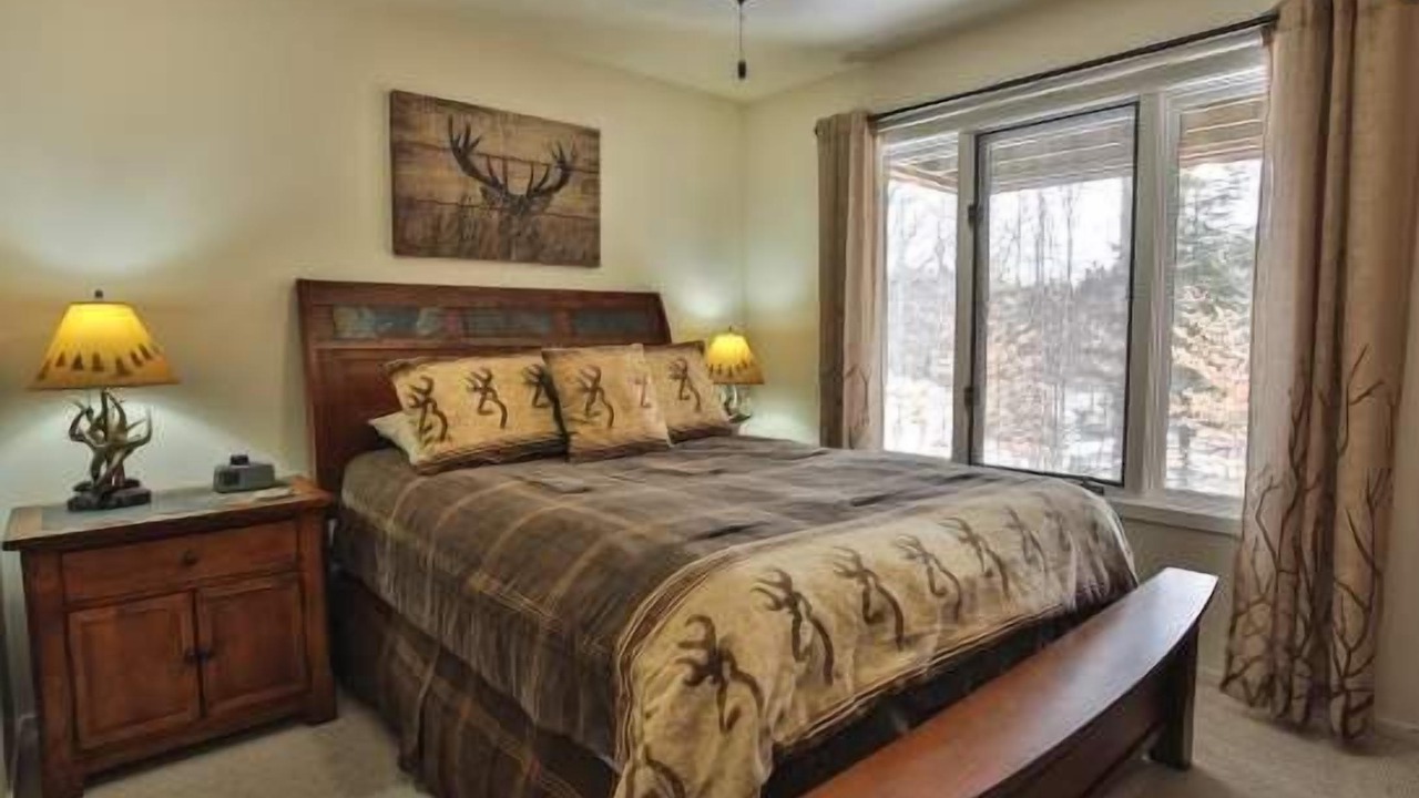 Photo of Bedroom in Harbor Springs