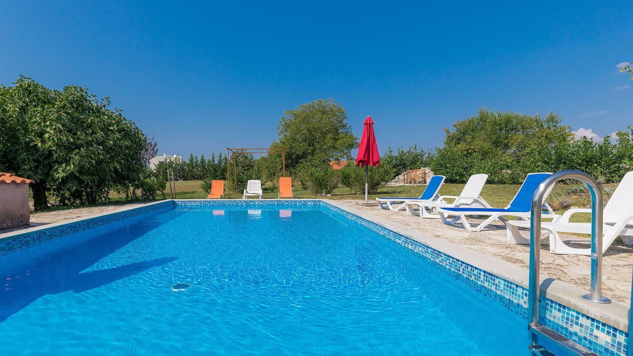 Photo of Outdoor in Laginji