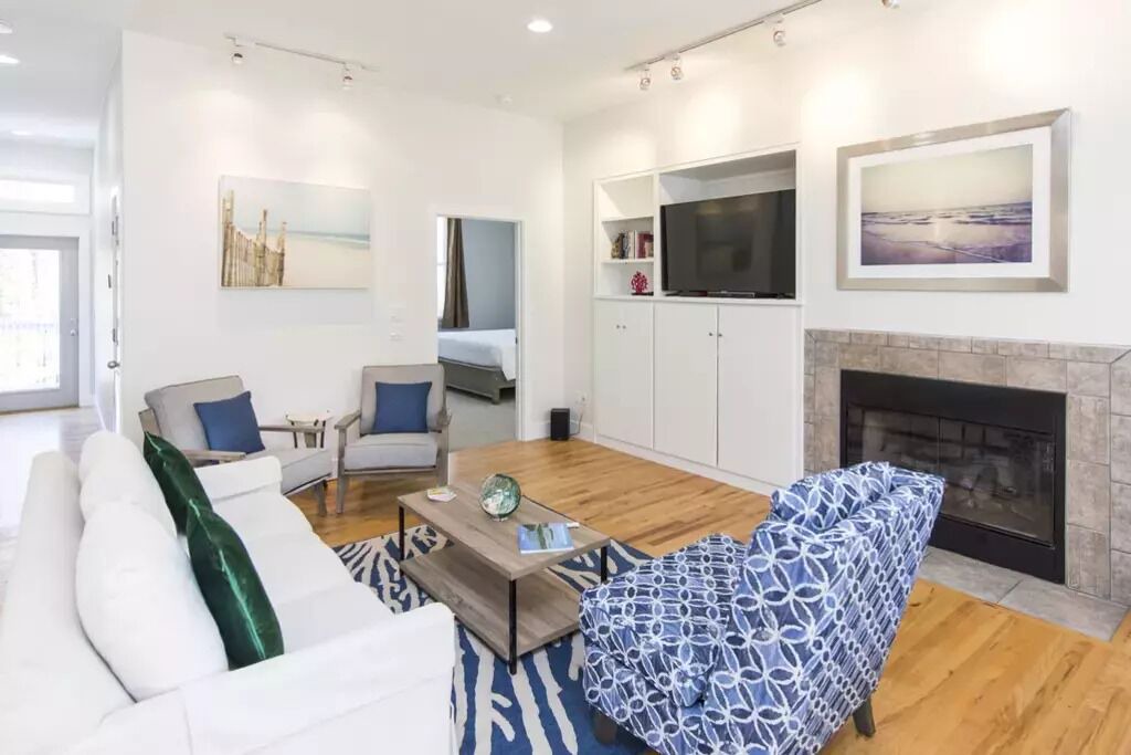 Photo of Livingroom in White's Gulfview