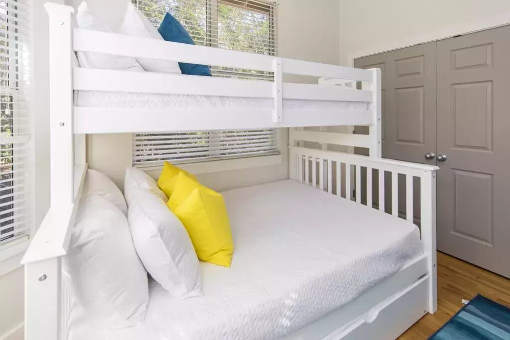 Photo of Bedroom in White's Gulfview