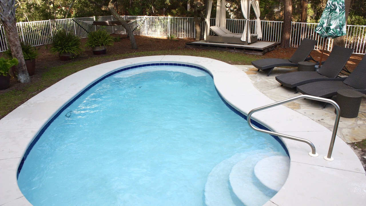 Photo of Outdoor in White's Gulfview