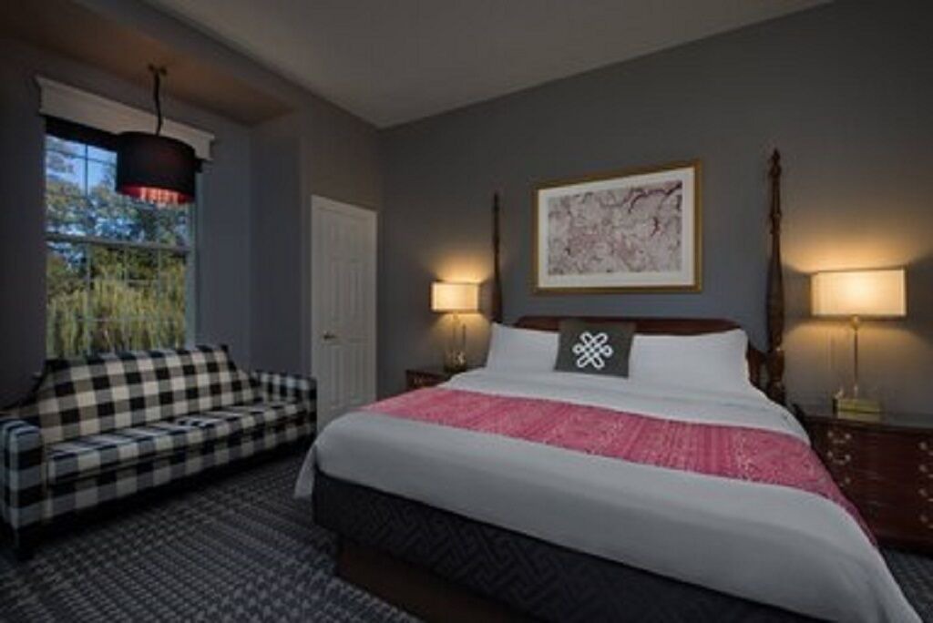Photo of Bedroom in Williamsburg