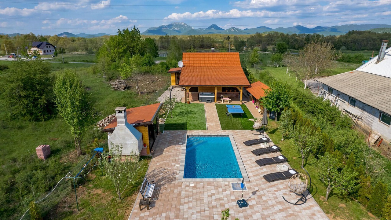 Photo of Outdoor in Lovinac