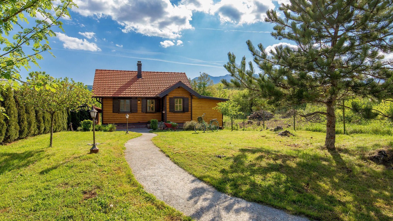 Photo of Outdoor in Lovinac