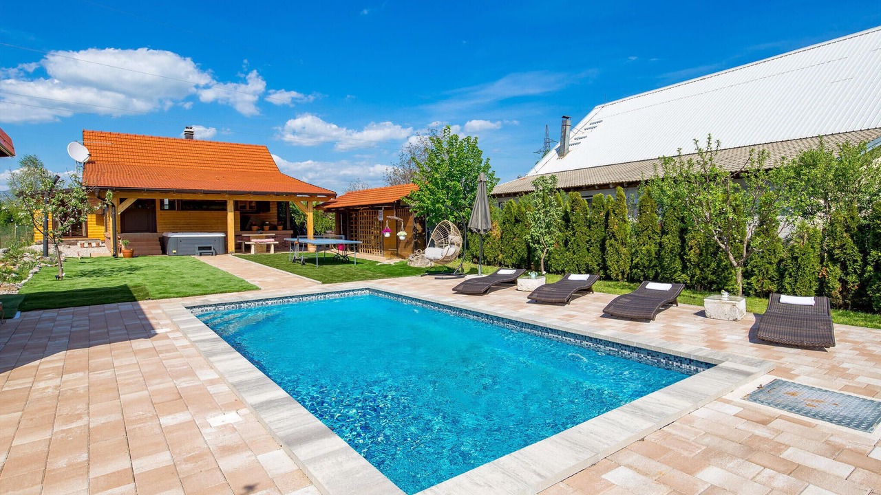 Photo of Outdoor in Lovinac