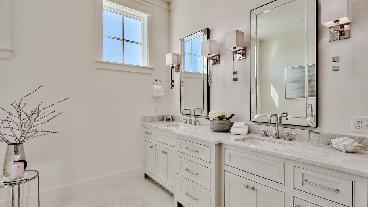 Photo of Bathroom in Seacrest
