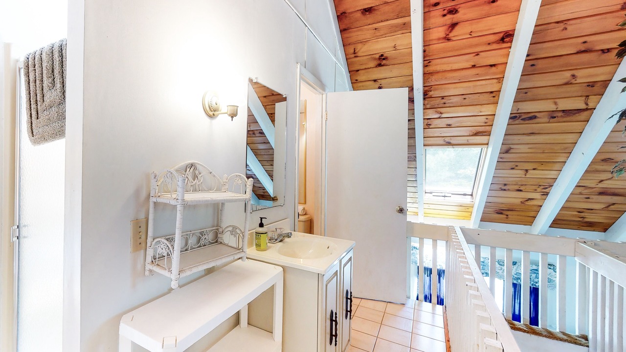 Photo of Bathroom in Summersea