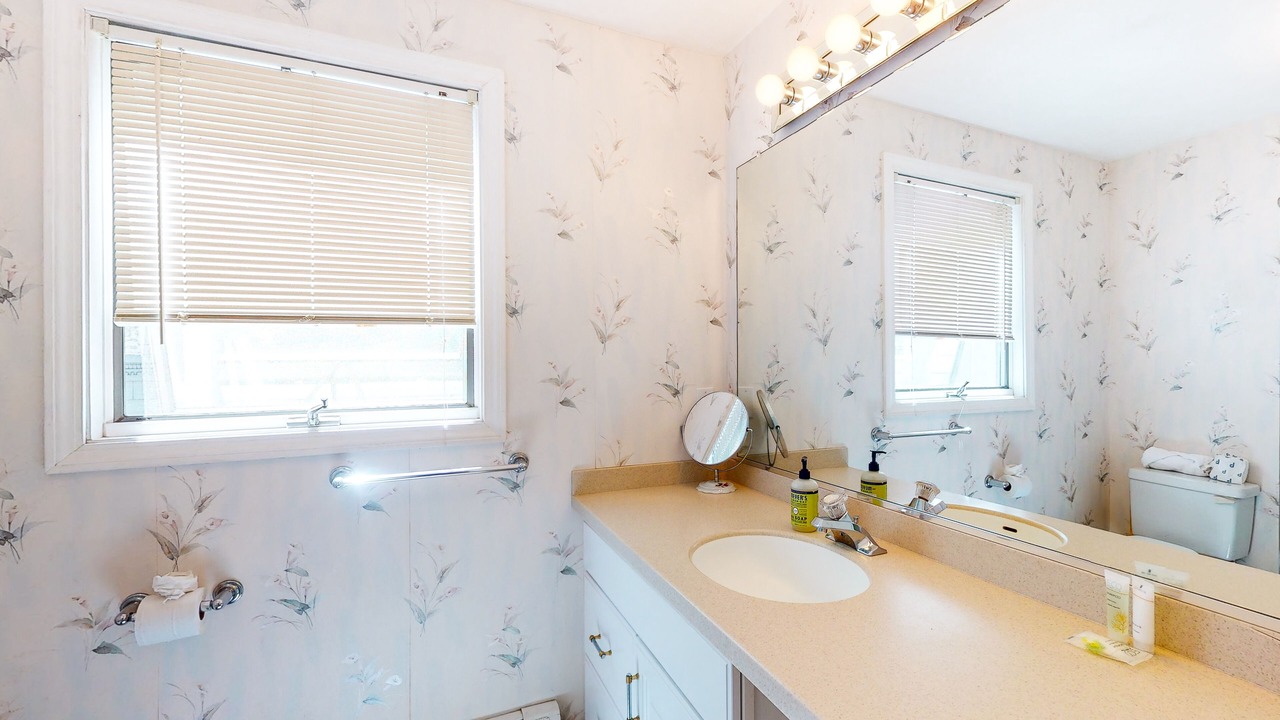 Photo of Bathroom in Summersea