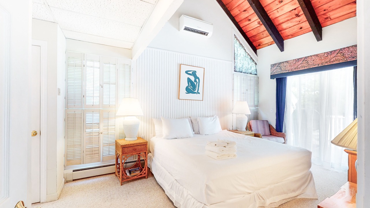 Photo of Bedroom in Summersea