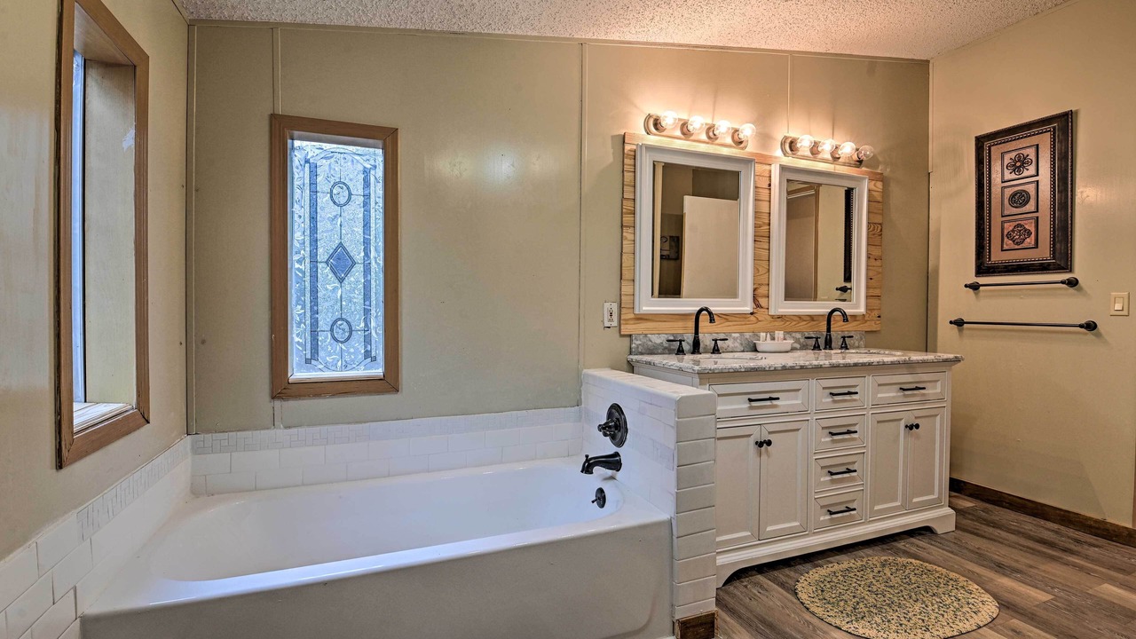 Photo of Bathroom in Silver Springs