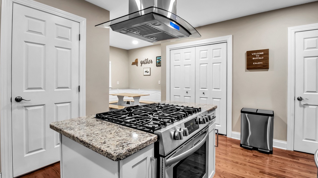 Photo of Kitchen in Front Park