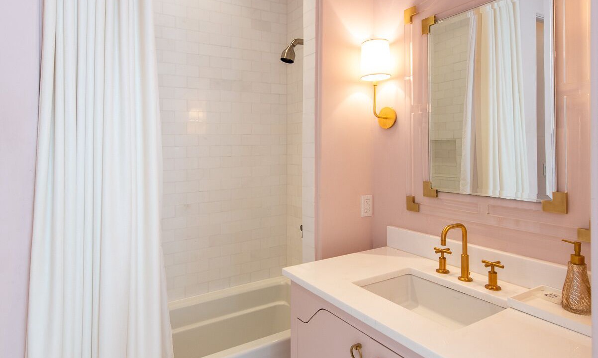 Photo of Bathroom in Rosemary Beach
