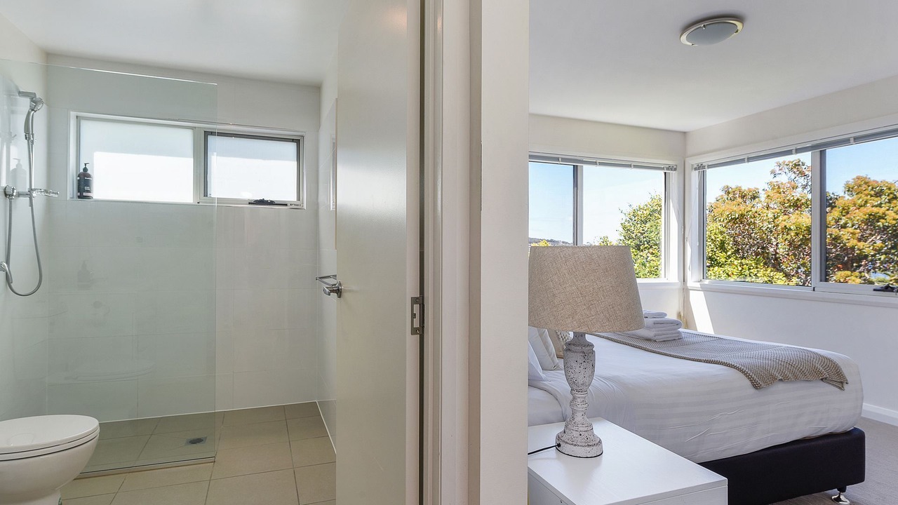 Photo of Bathroom in Lindisfarne