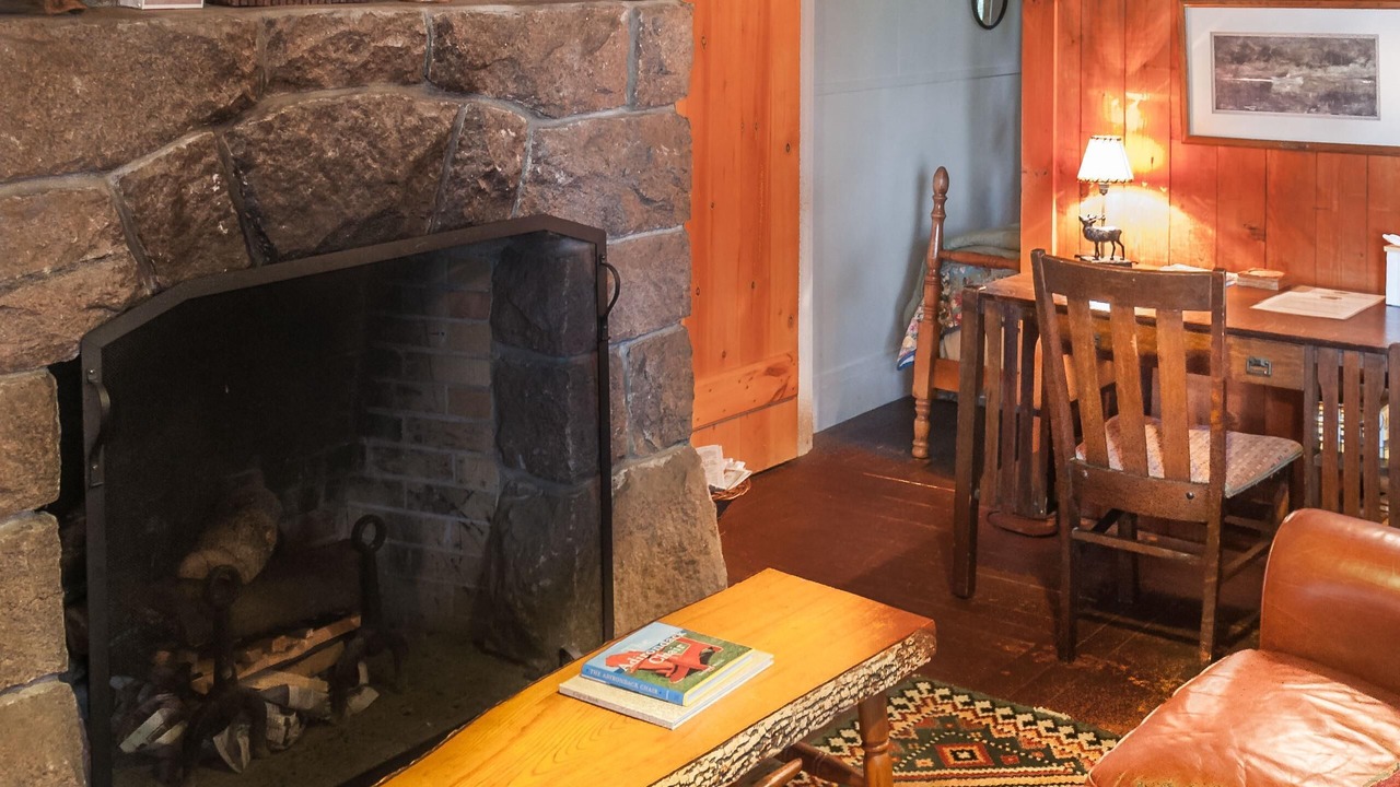 Photo of Livingroom in Meacham