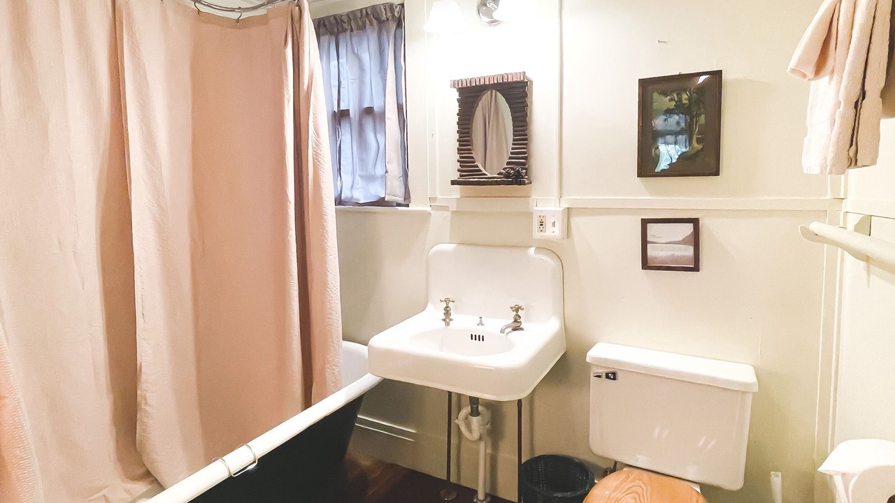 Photo of Bathroom in Meacham