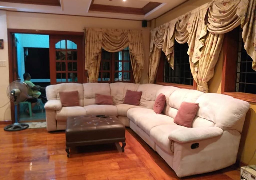 Photo of Livingroom in Los Banos