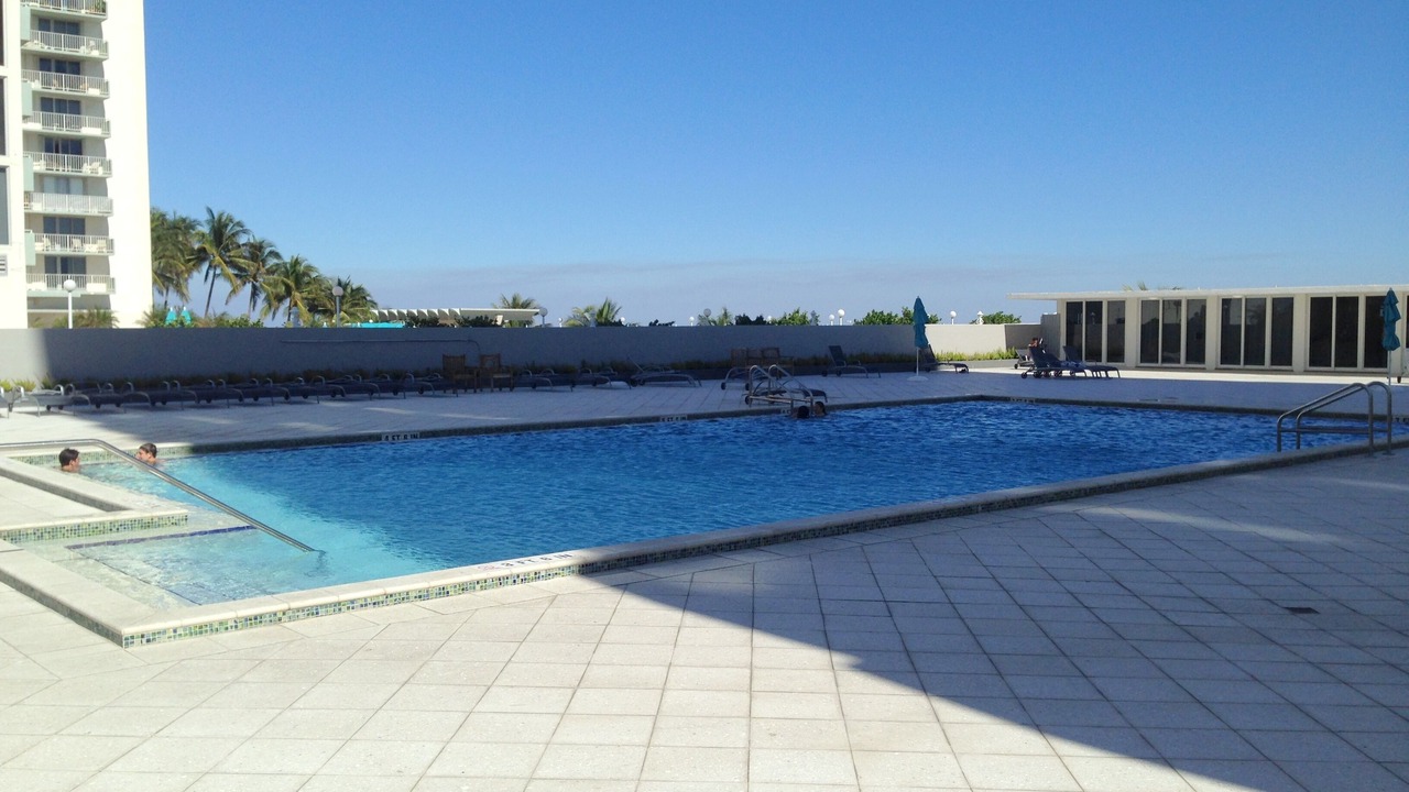 Photo of Outdoor in Mid Beach