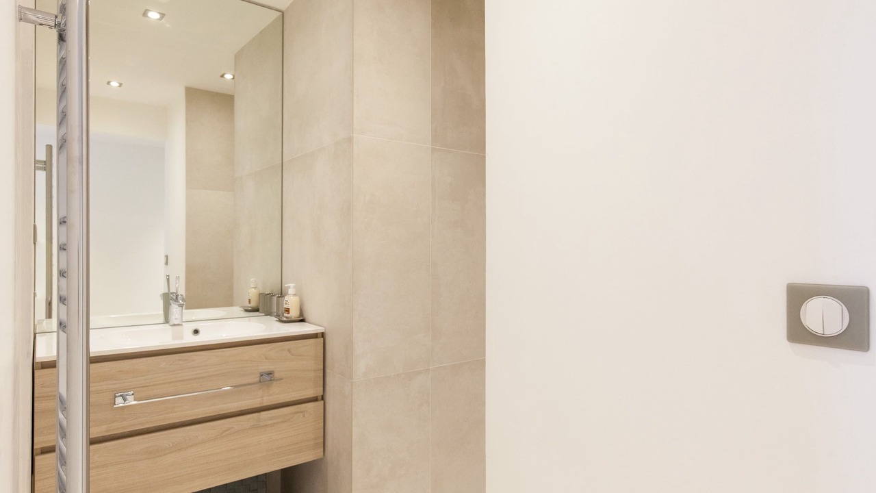 Photo of Bathroom in Cannes City Centre