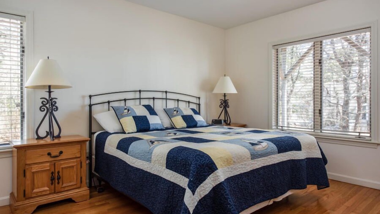 Photo of Bedroom in West Yarmouth