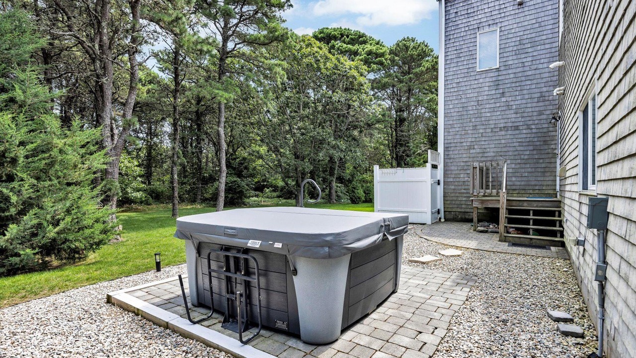 Photo of Patio Balcony in West Yarmouth