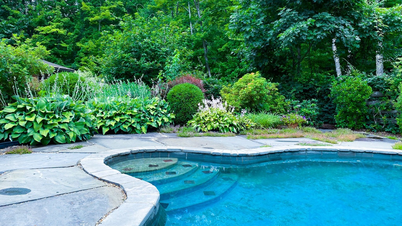 Photo of Outdoor in Lake Hill