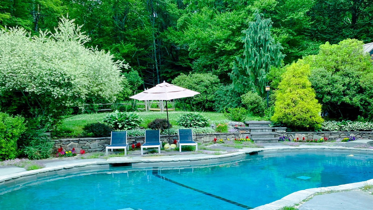 Photo of Outdoor in Lake Hill