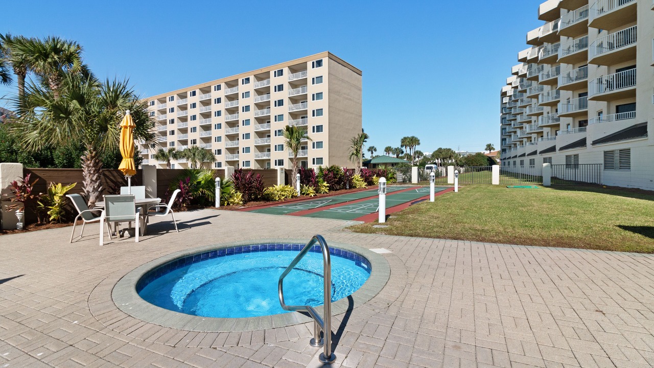 Photo of Patio Balcony in Holiday Isle