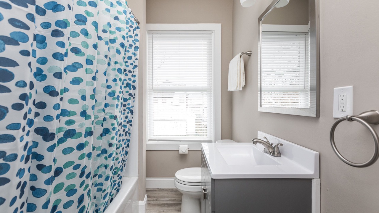 Photo of Bathroom in Near Eastside
