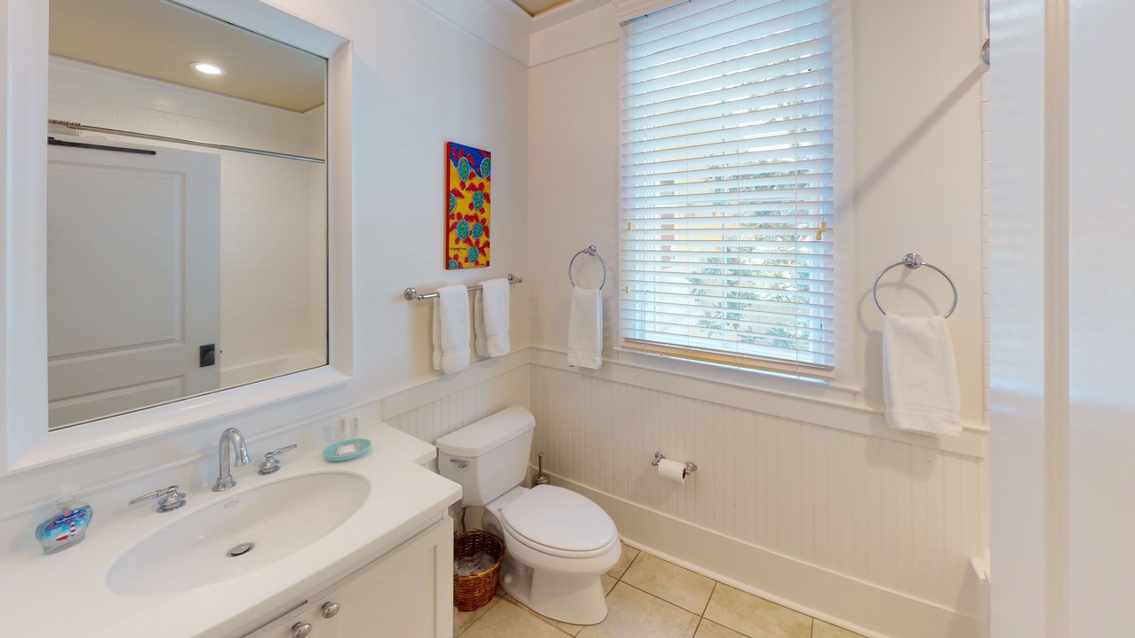 Photo of Bathroom in Beach District
