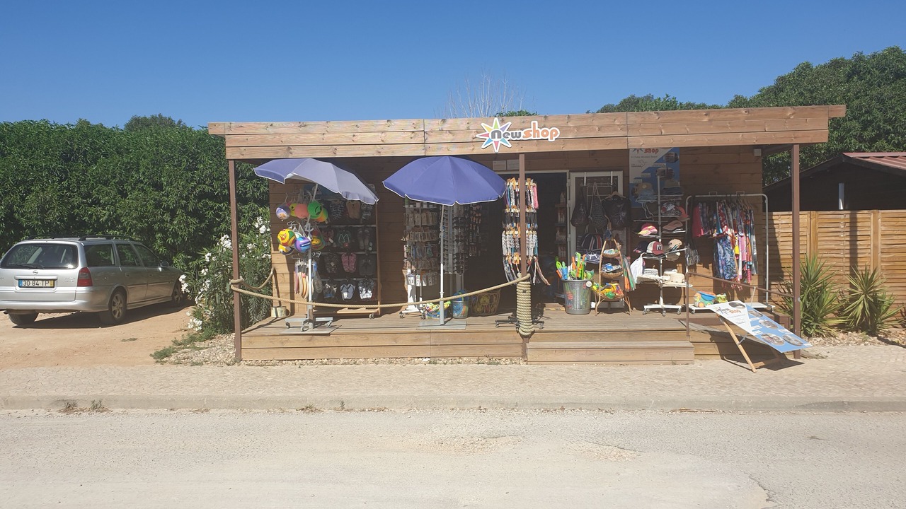 Photo of Others in Alpouvar