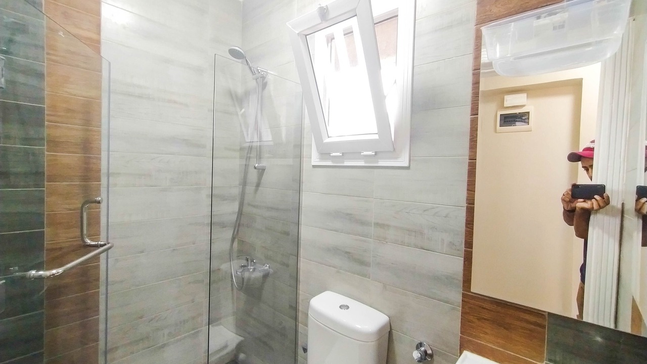 Photo of Bathroom in Alexandria