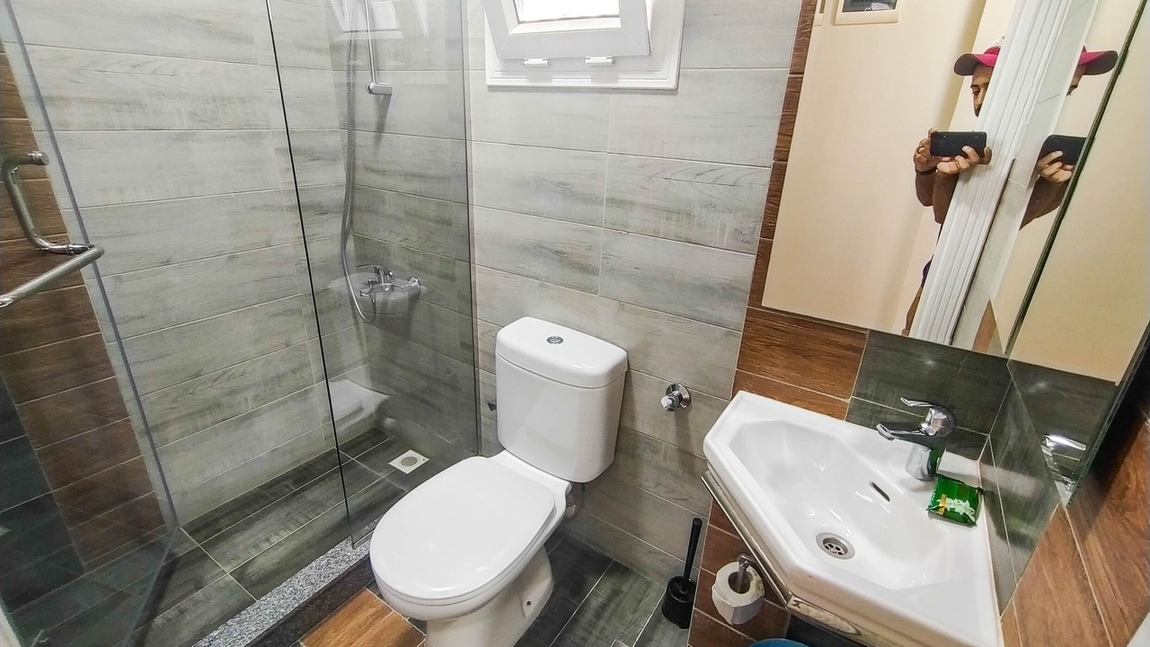 Photo of Bathroom in Alexandria