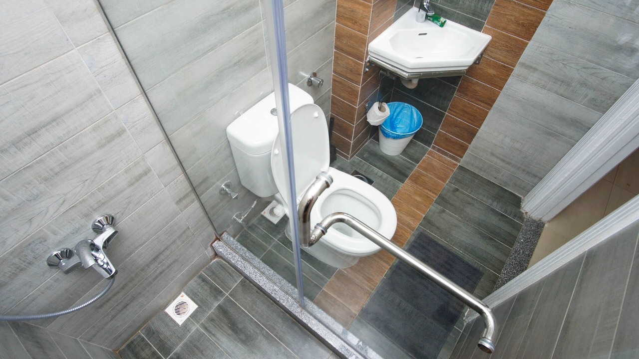 Photo of Bathroom in Alexandria