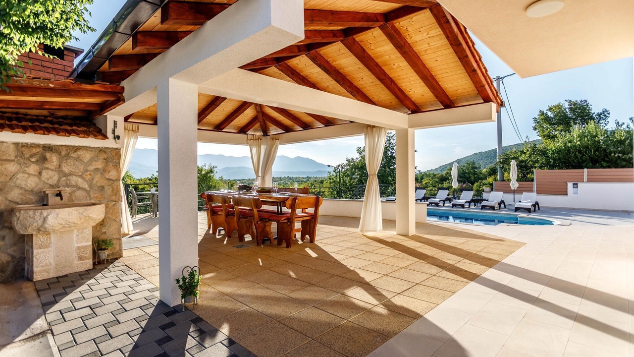 Photo of Patio Balcony in Nova Sela