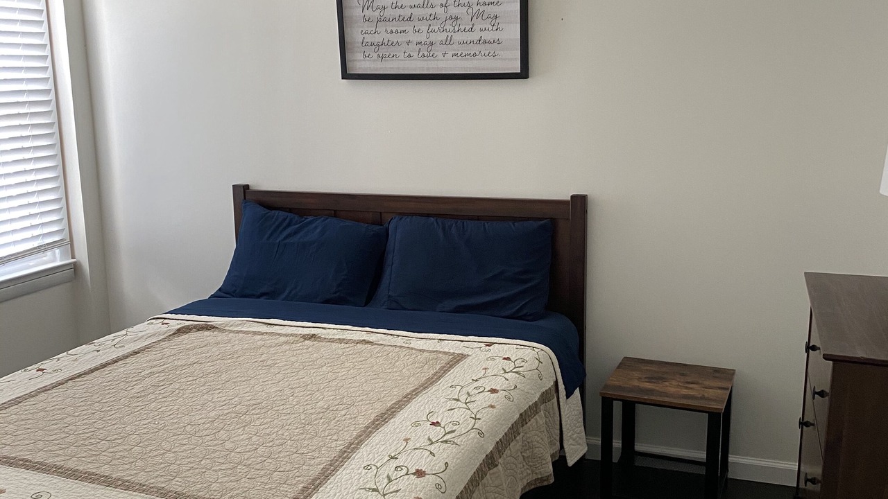 Photo of Bedroom in Dexter