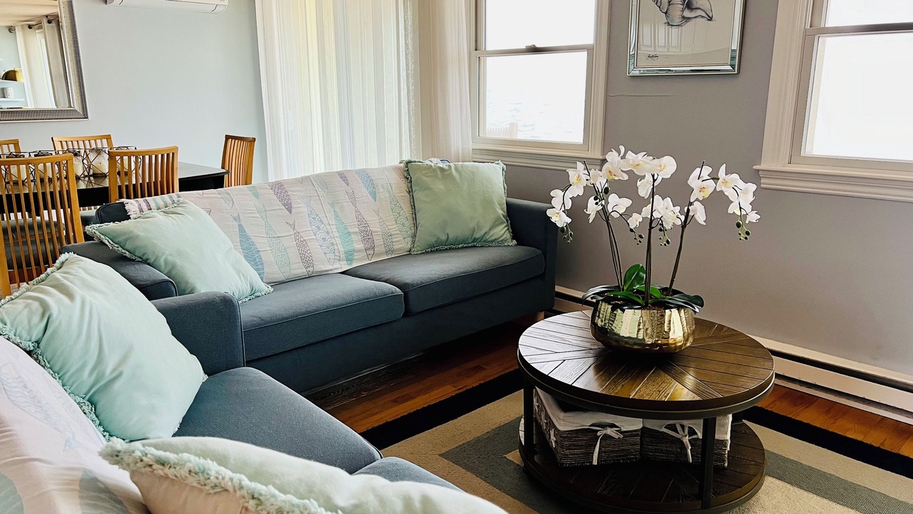 Photo of Livingroom in North Truro